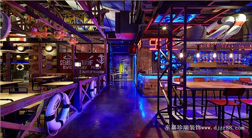 工業風主題餐廳設計